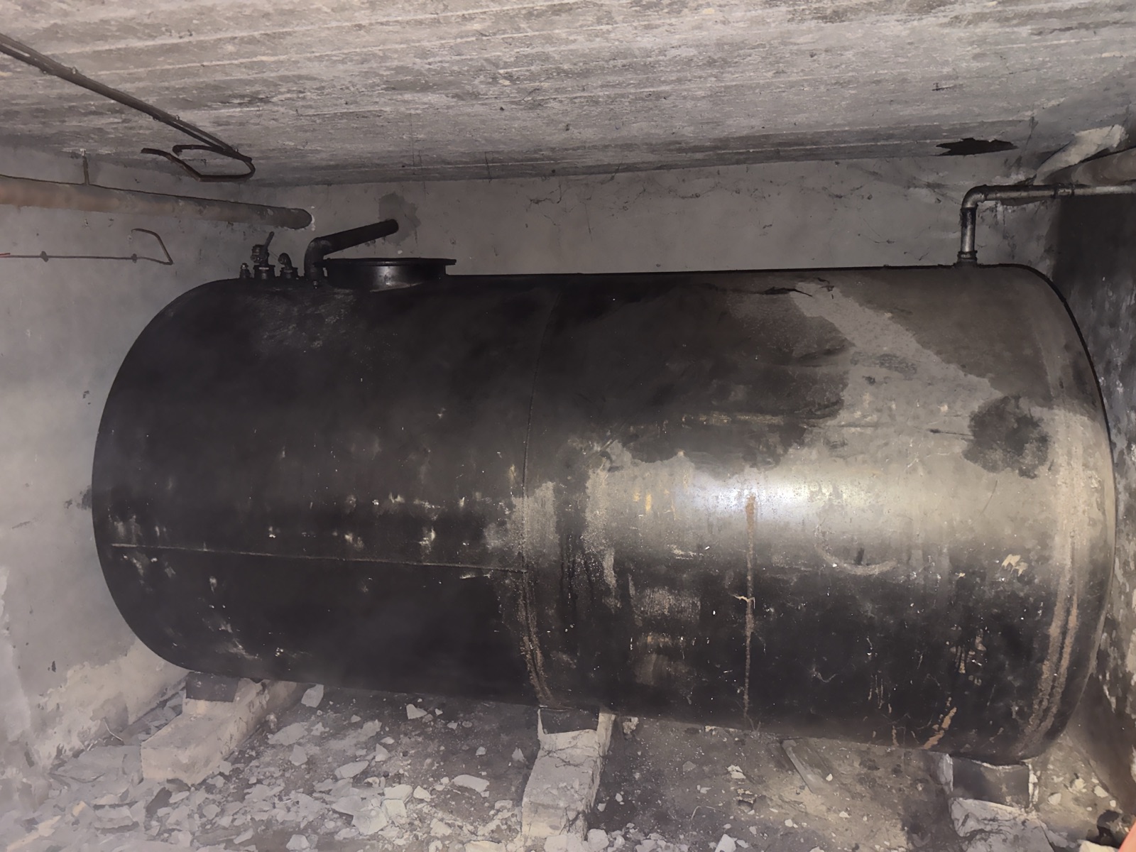 Dépose de cuve métallique